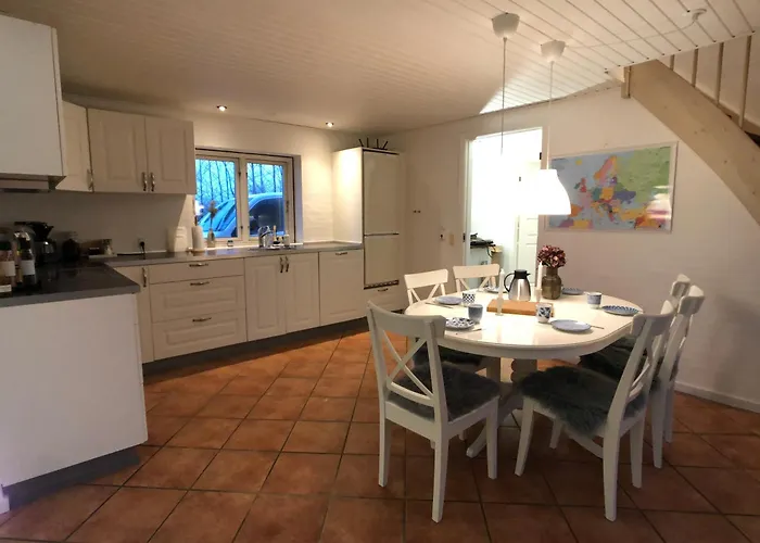 Kobbeldalhus 度假居 *